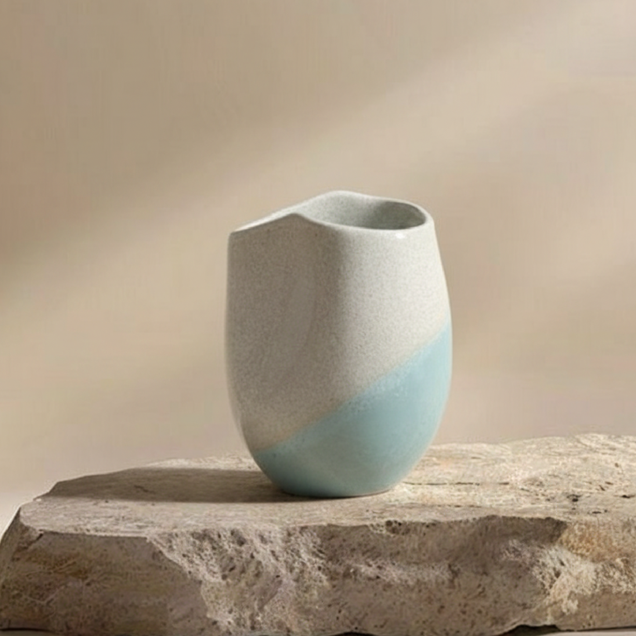 Sand organic vase